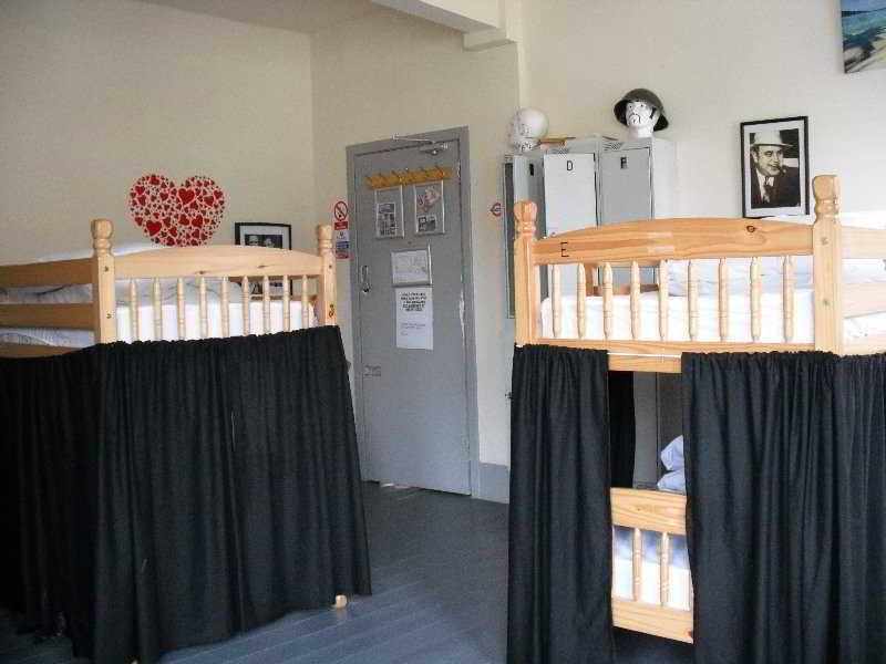 Art Roch Hostel Edinburgh Eksteriør billede
