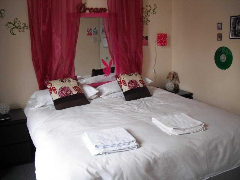 Art Roch Hostel Edinburgh Eksteriør billede